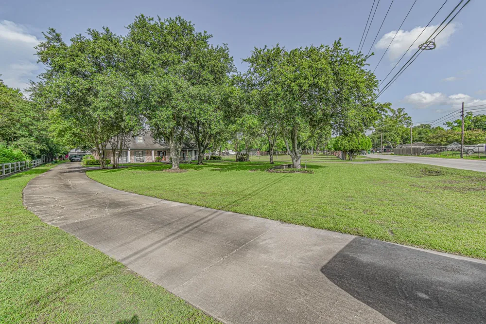 4503 Allen Genoa Road Pasadena, TX 77504
