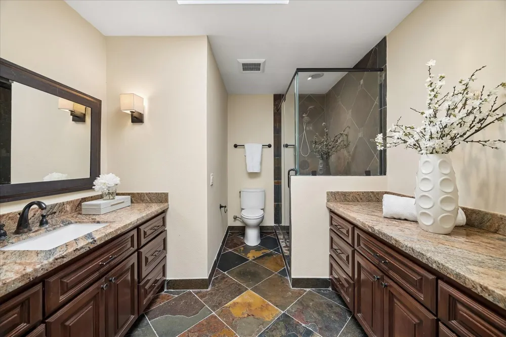 115 Litchfield Lane Houston, TX 77024