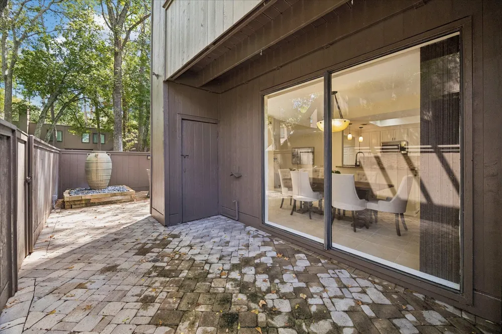 115 Litchfield Lane Houston, TX 77024