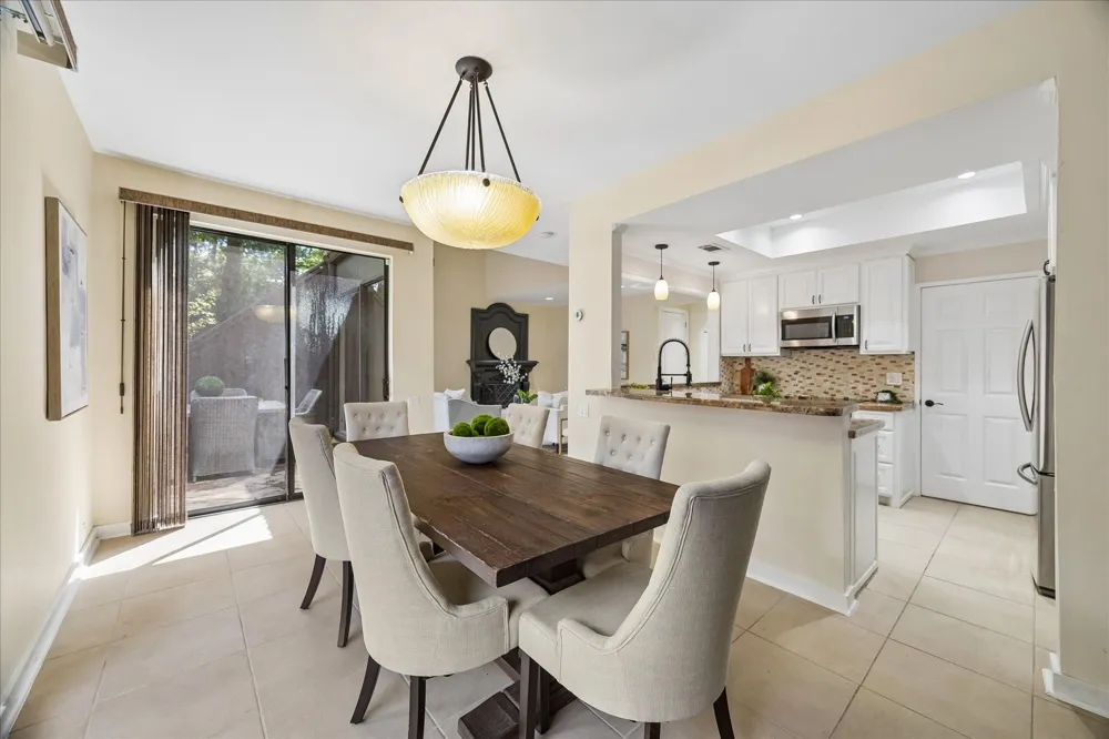 115 Litchfield Lane Houston, TX 77024