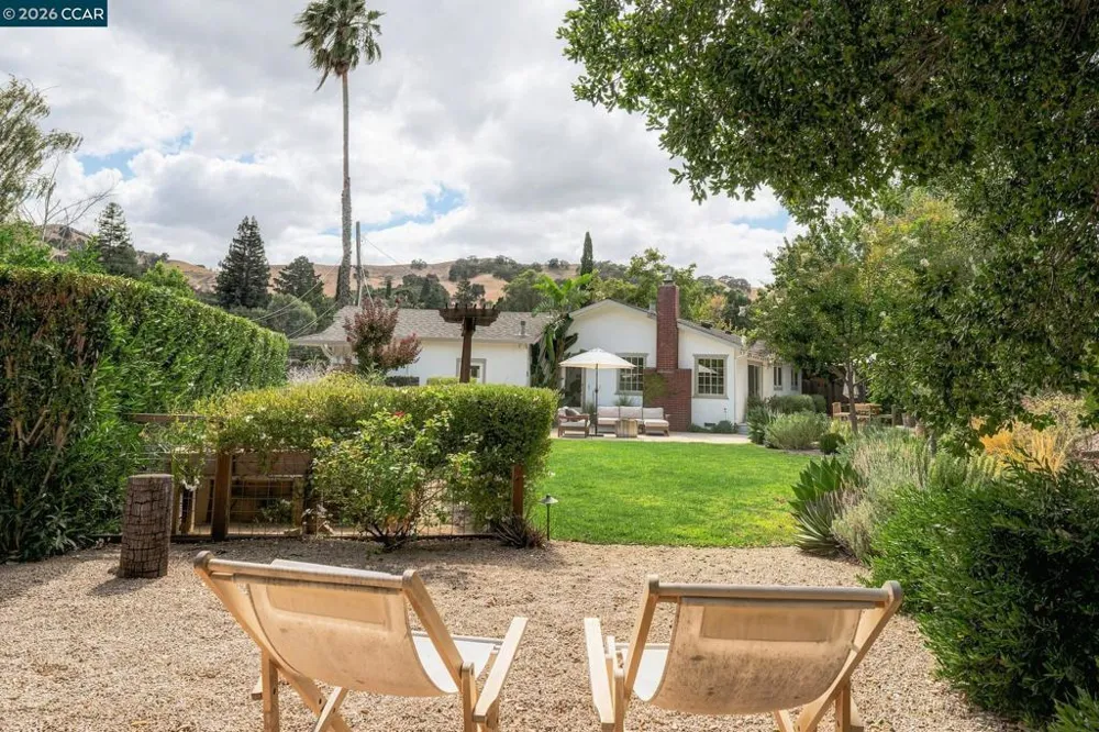 1422 Novato Ct Walnut Creek, CA 94597