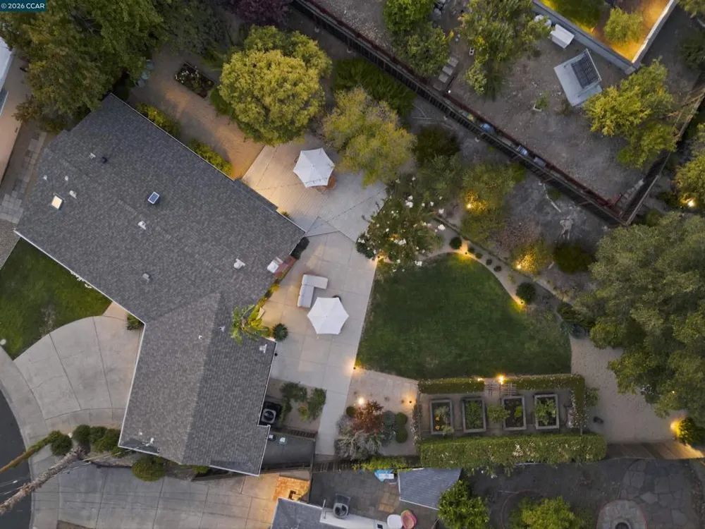 1422 Novato Ct Walnut Creek, CA 94597