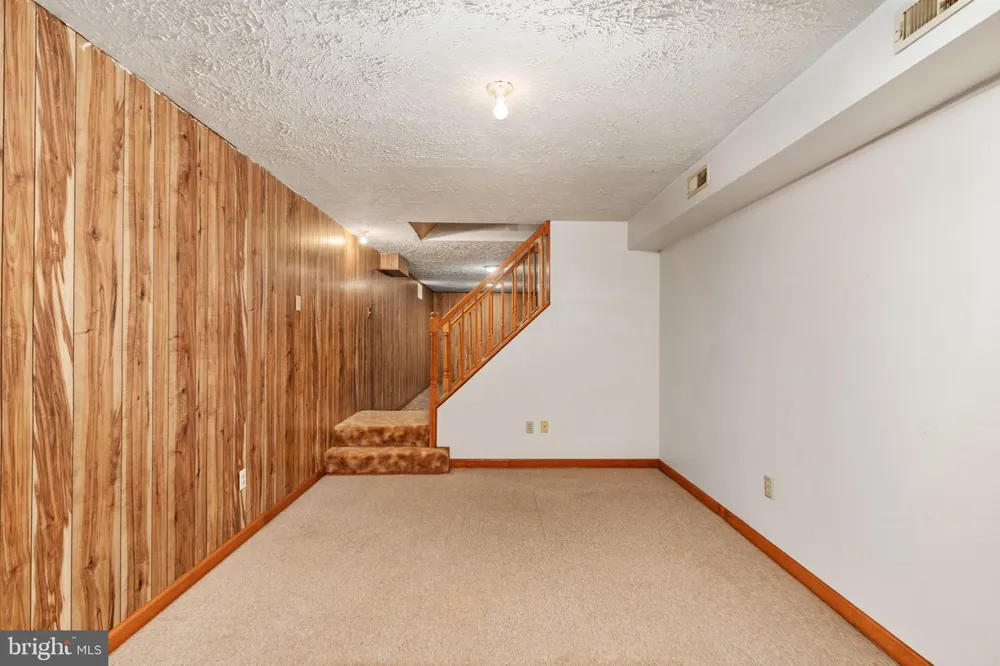 5844 ANTHONY DRIVE Woodbridge, VA 22193