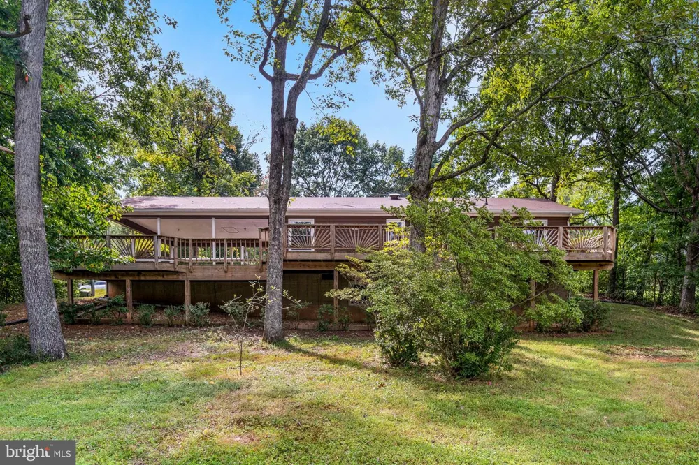 5844 ANTHONY DRIVE Woodbridge, VA 22193