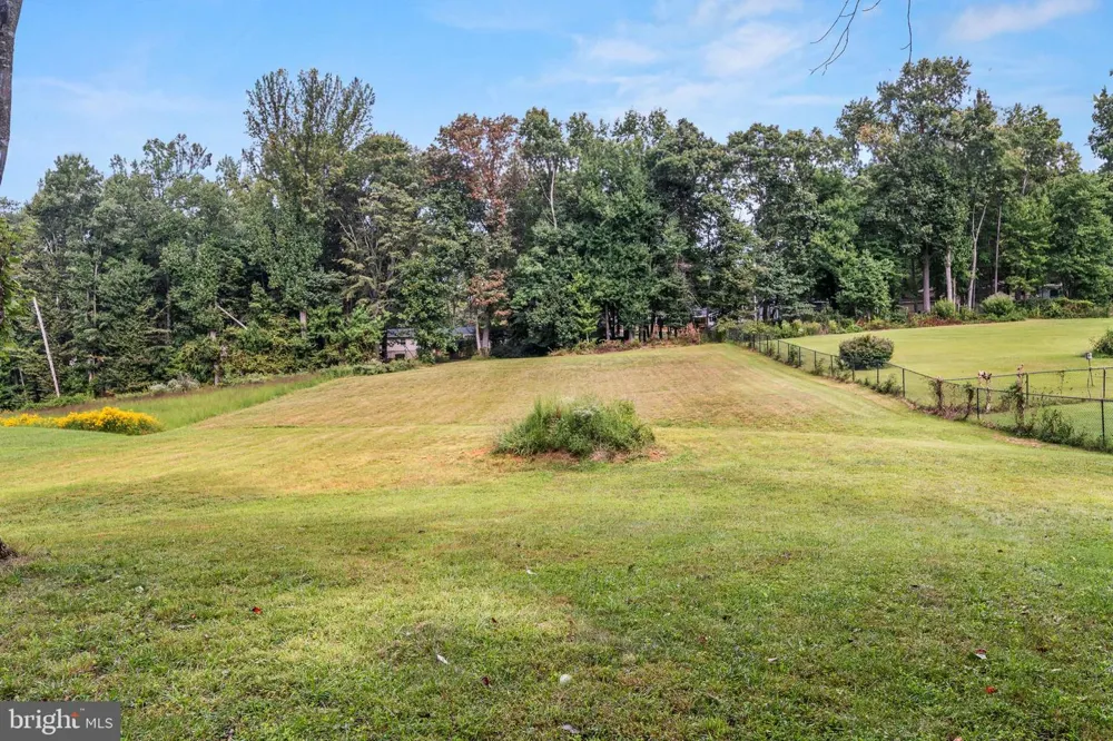 5844 ANTHONY DRIVE Woodbridge, VA 22193