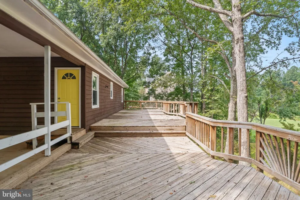 5844 ANTHONY DRIVE Woodbridge, VA 22193