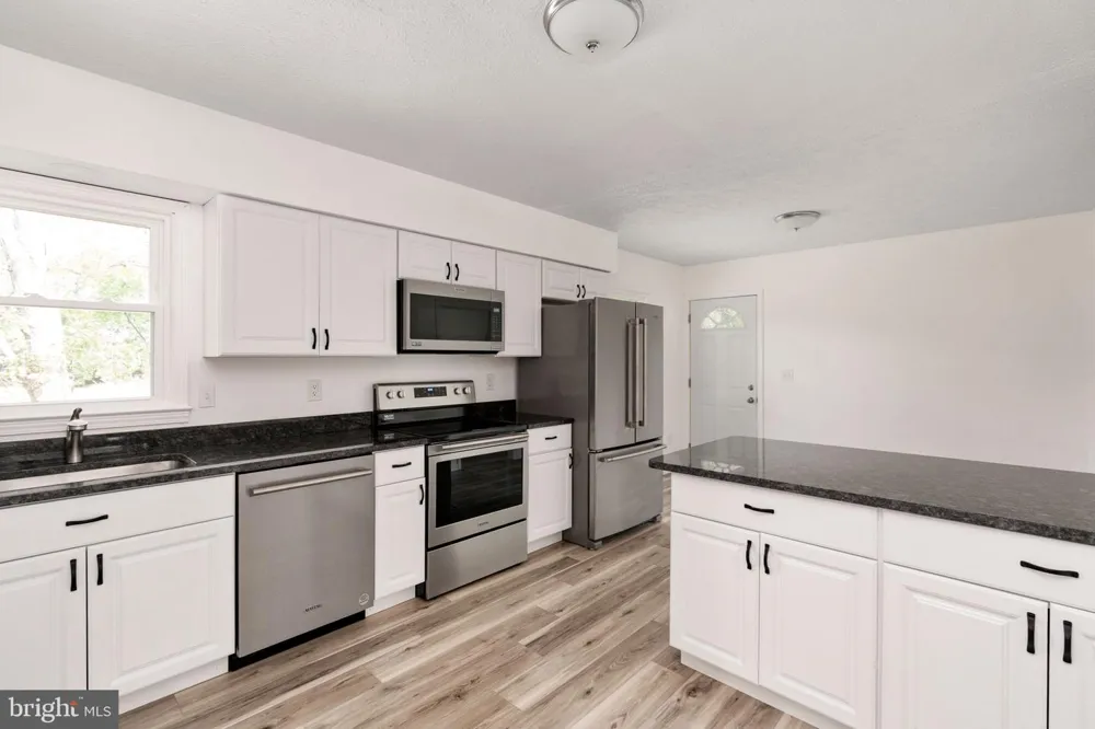 5844 ANTHONY DRIVE Woodbridge, VA 22193