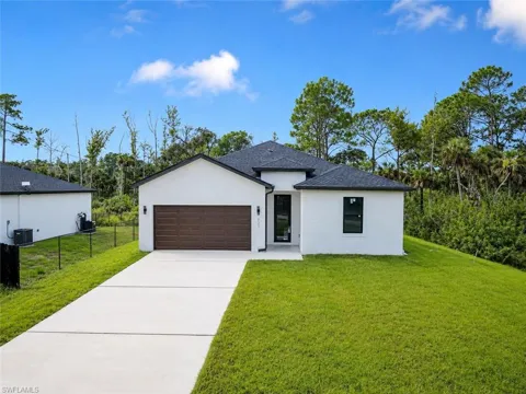 621 GREENBRIAR BOULEVARD