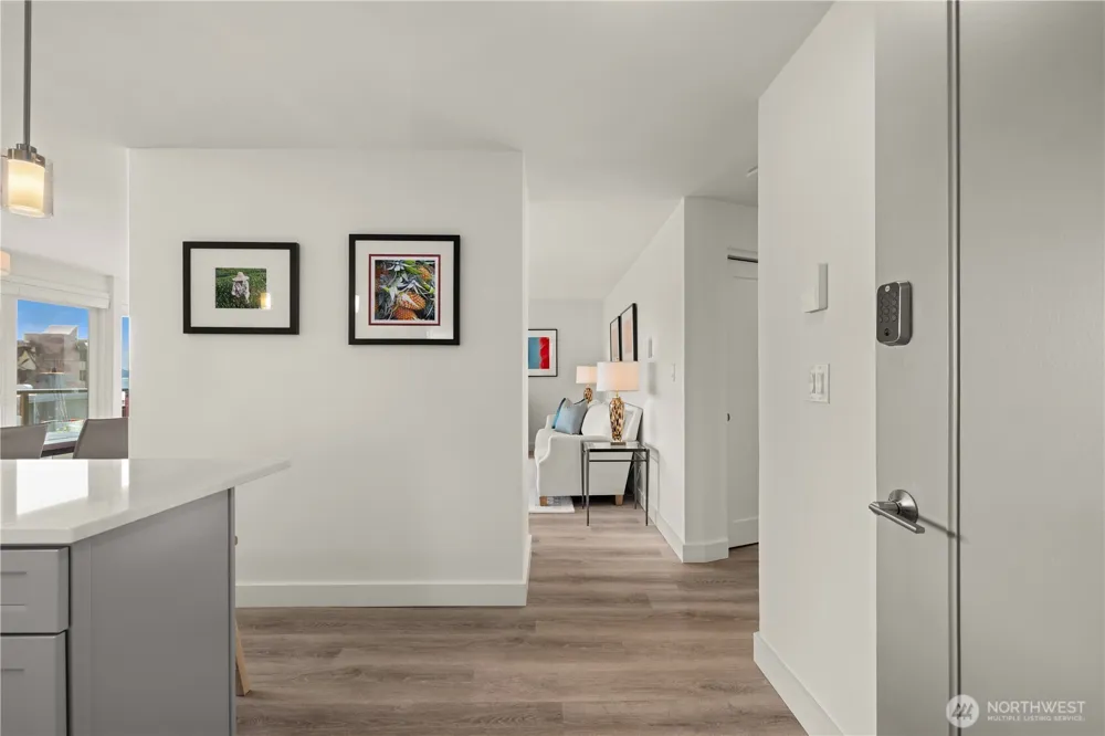 2360 43rd Avenue E #303 Seattle, WA 98112