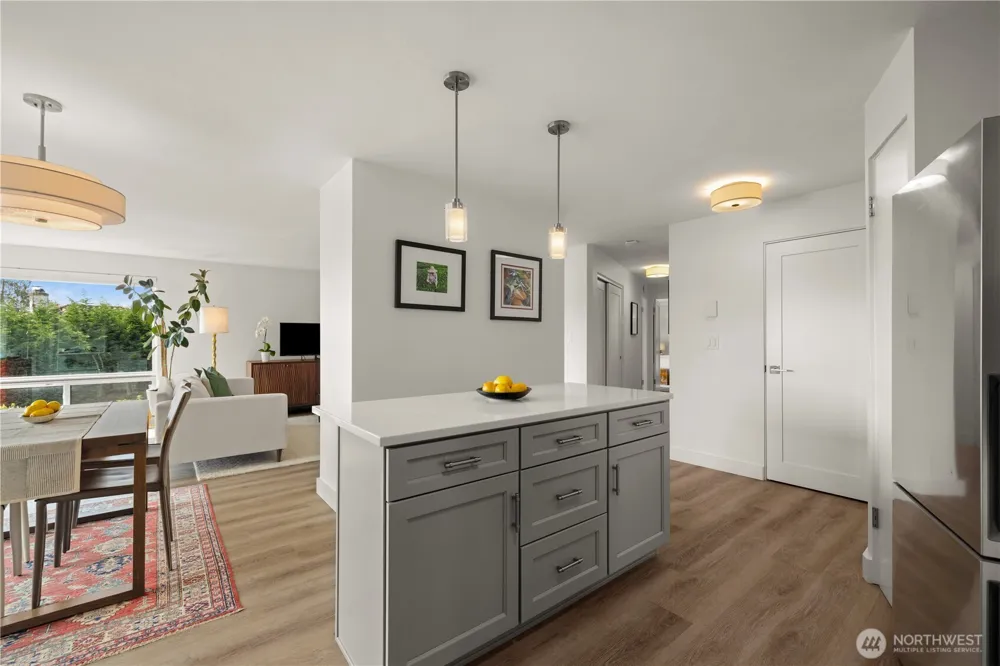 2360 43rd Avenue E #303 Seattle, WA 98112