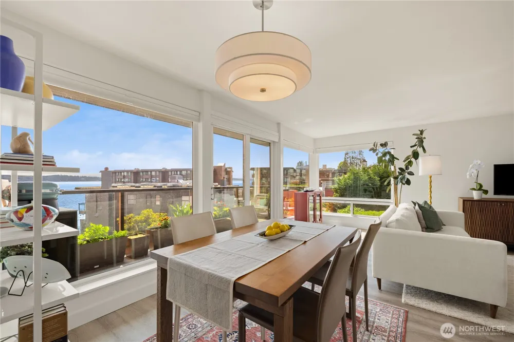 2360 43rd Avenue E #303 Seattle, WA 98112