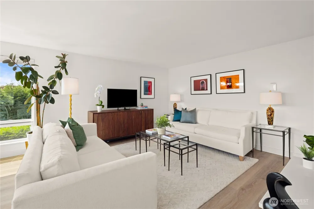 2360 43rd Avenue E #303 Seattle, WA 98112