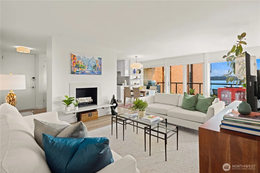 2360 43rd Avenue E #303 Seattle, WA 98112