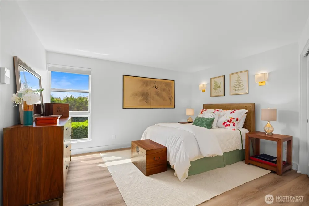 2360 43rd Avenue E #303 Seattle, WA 98112