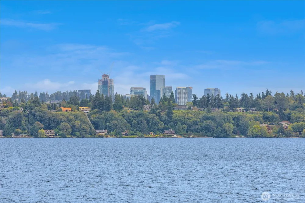 2360 43rd Avenue E #303 Seattle, WA 98112