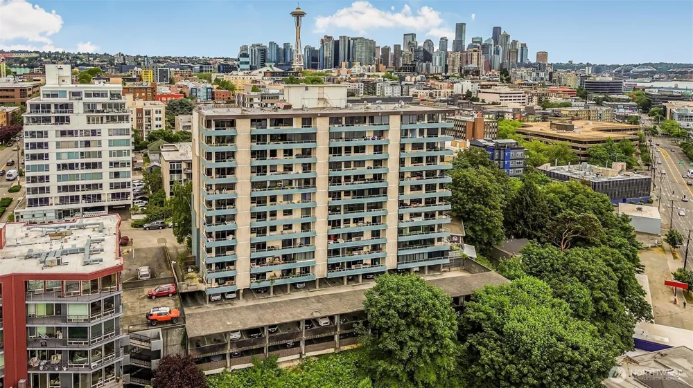 521 5th Avenue W #306 Seattle, WA 98119