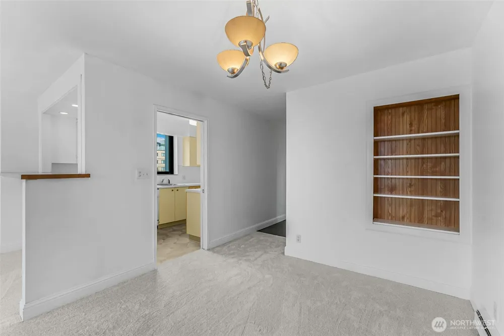 521 5th Avenue W #306 Seattle, WA 98119