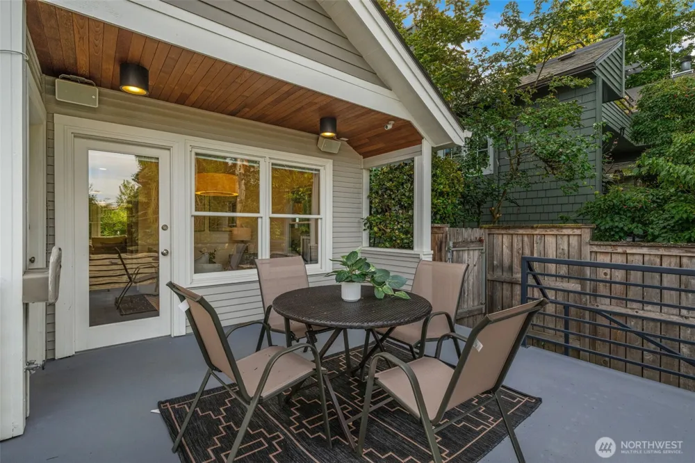805 33rd Avenue E Seattle, WA 98112