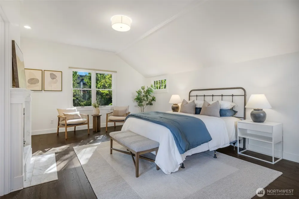 805 33rd Avenue E Seattle, WA 98112