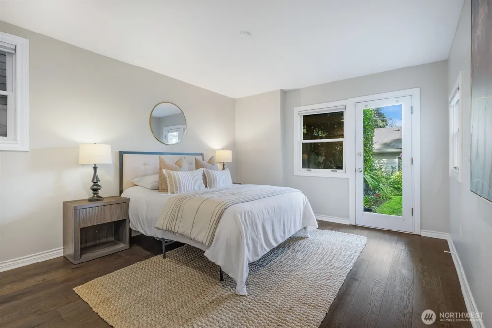 805 33rd Avenue E Seattle, WA 98112