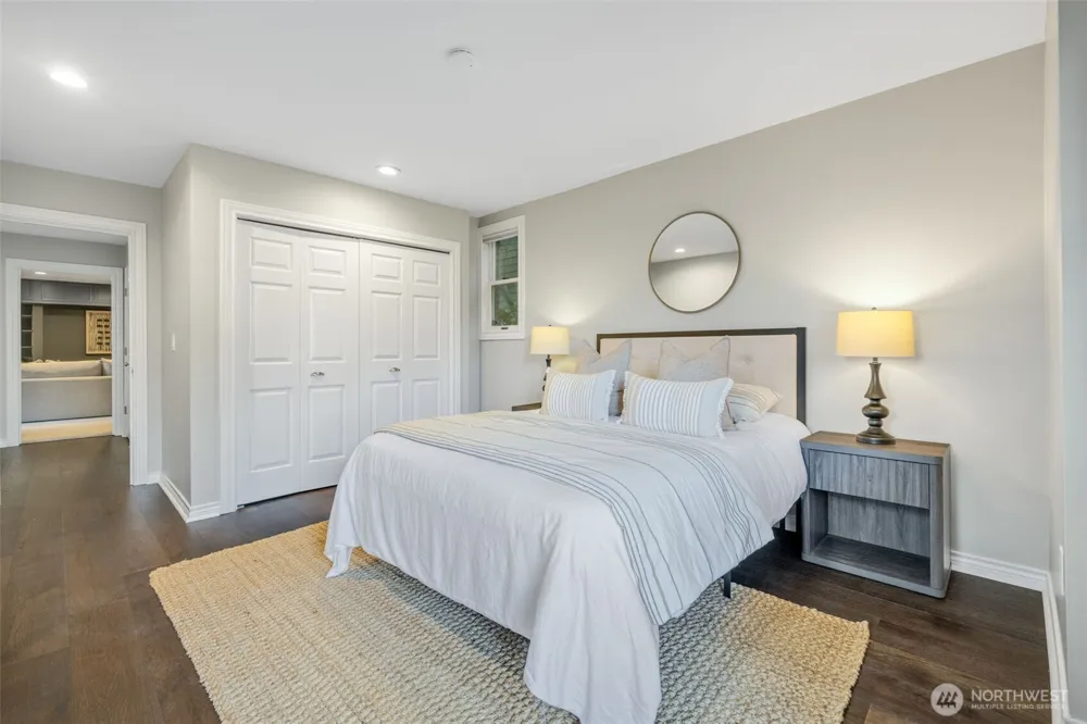 805 33rd Avenue E Seattle, WA 98112