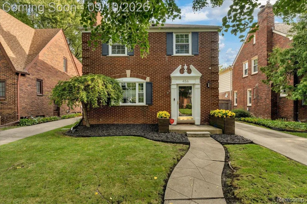 456 Manor Street Grosse Pointe Farms City, MI 48236