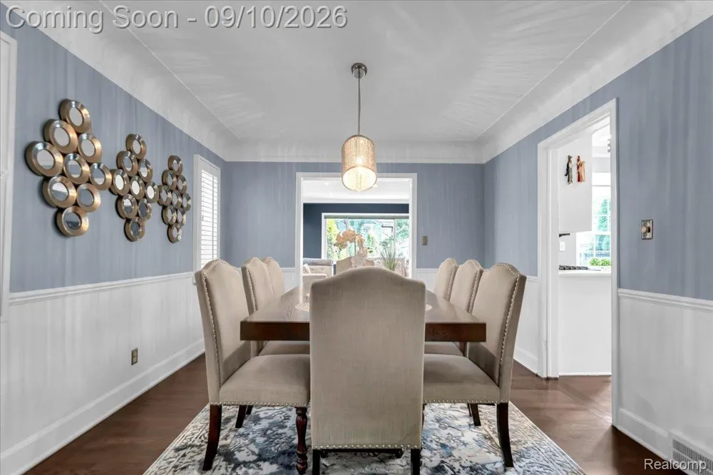 456 Manor Street Grosse Pointe Farms City, MI 48236