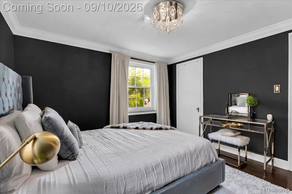 456 Manor Street Grosse Pointe Farms City, MI 48236