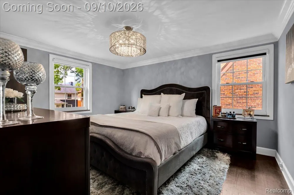 456 Manor Street Grosse Pointe Farms City, MI 48236