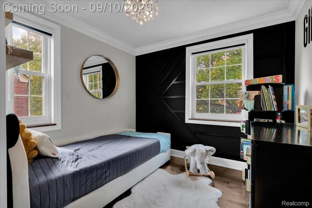 456 Manor Street Grosse Pointe Farms City, MI 48236