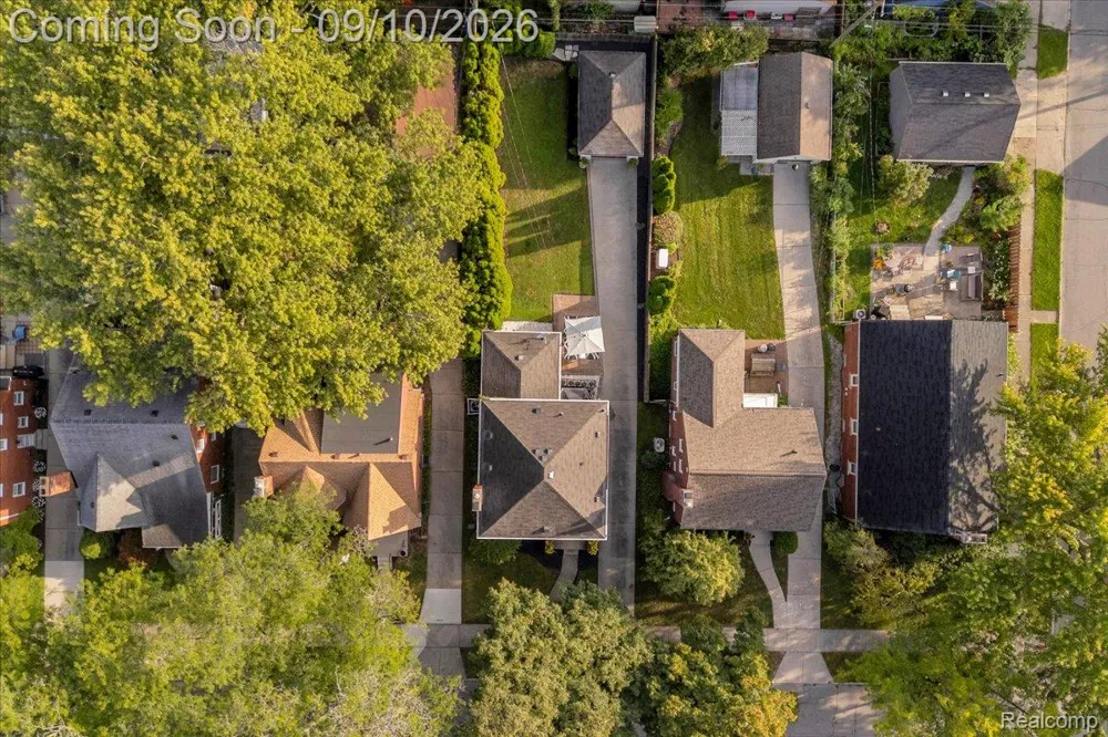 456 Manor Street Grosse Pointe Farms City, MI 48236