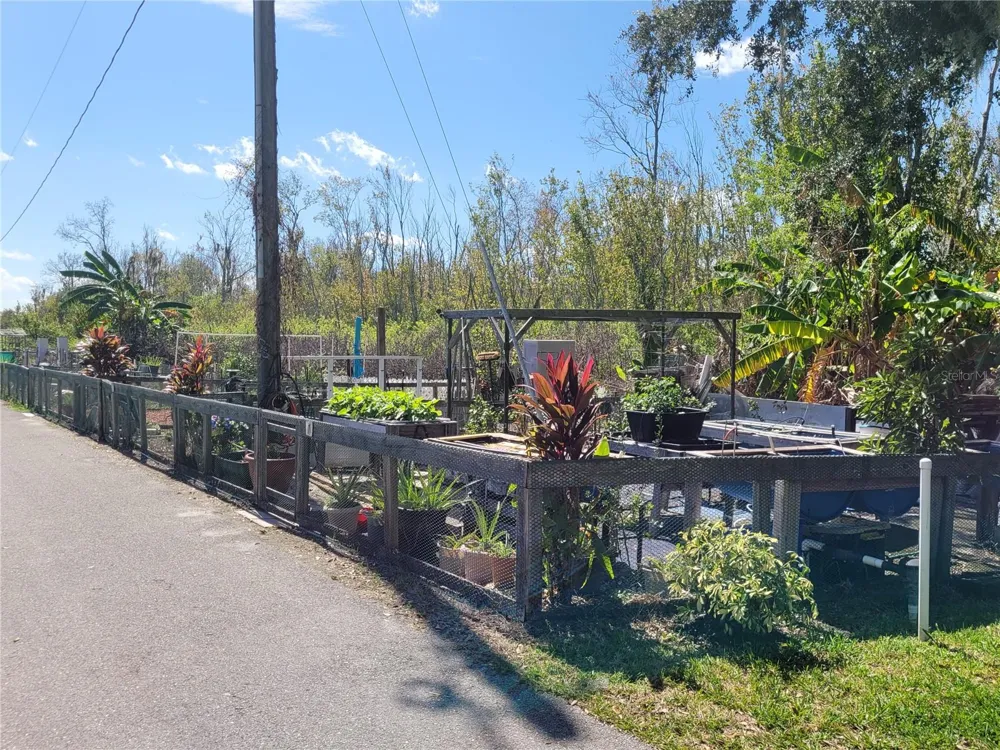 76 STRAPHMORE DRIVE Haines City, FL 33844