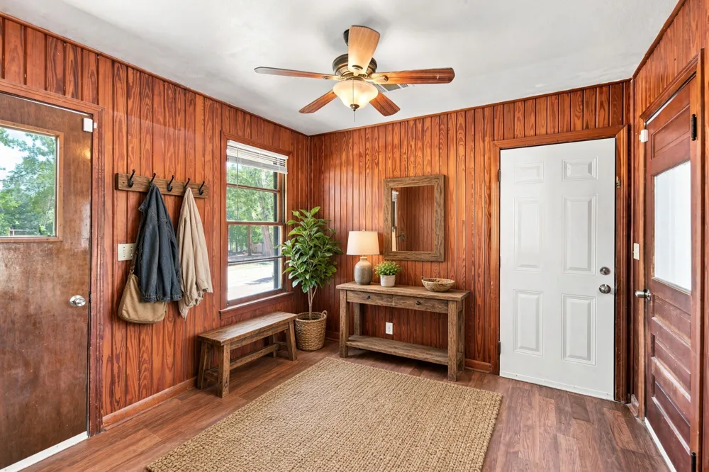 312 S Wilson Avenue Giddings, TX 78942