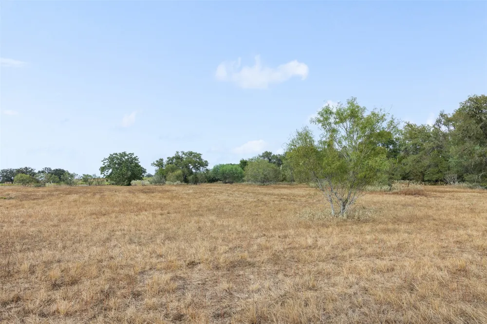 2 FM 713 Dale, TX 78616