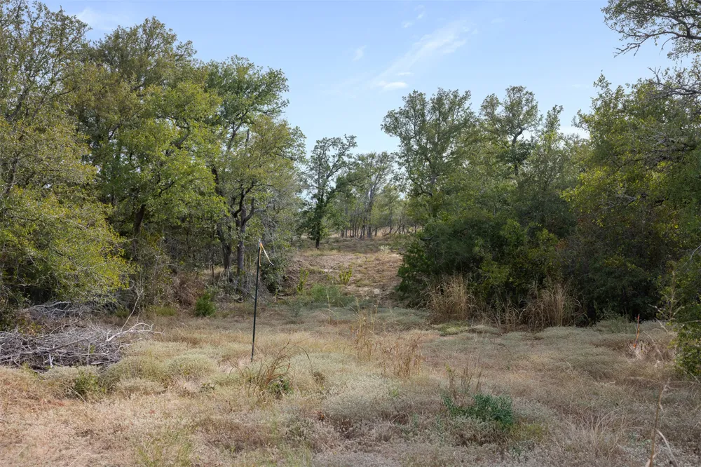 2 FM 713 Dale, TX 78616