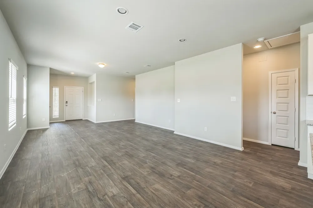 107 Honeybee Lane Elgin, TX 78621