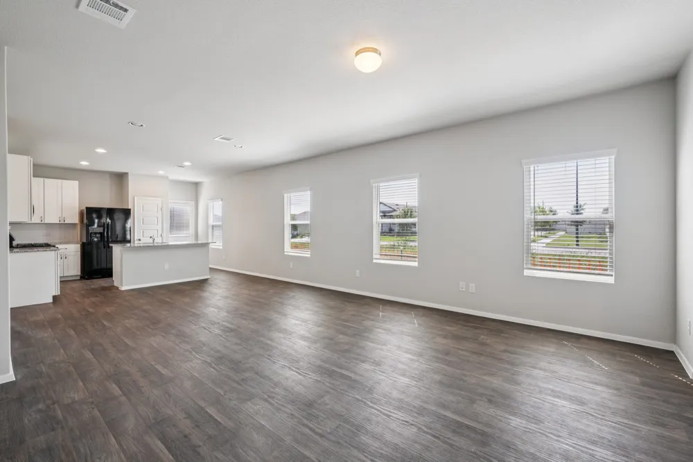 107 Honeybee Lane Elgin, TX 78621