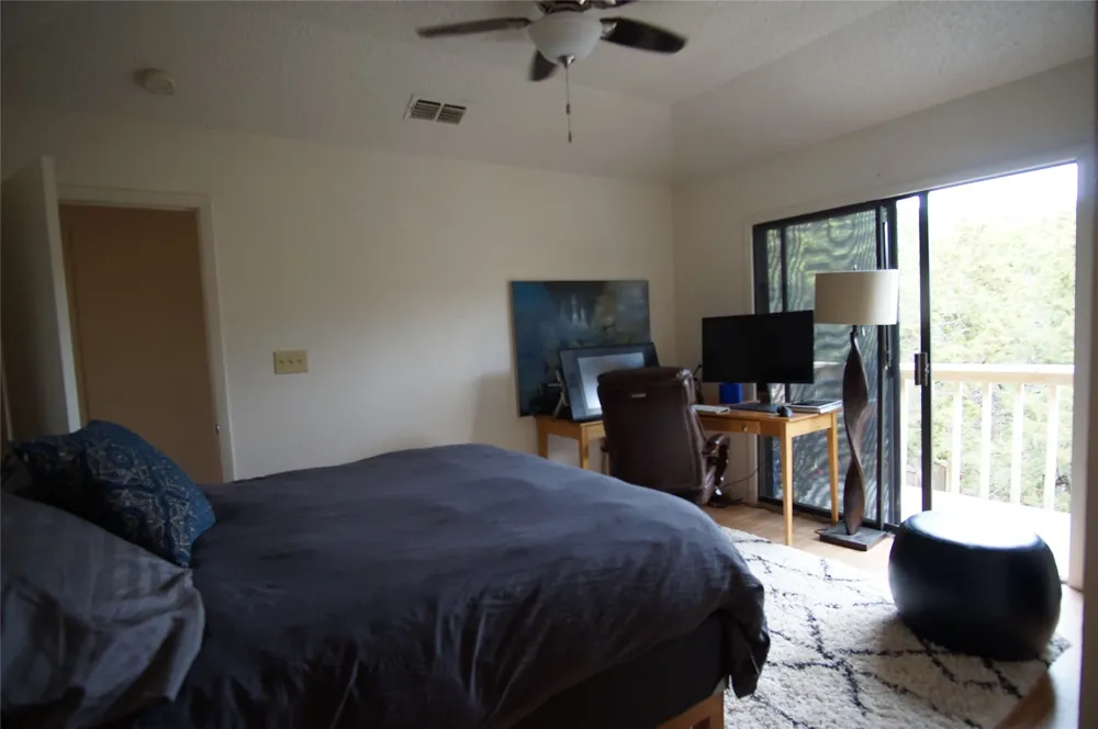 4904 Smokey Valley #B Austin, TX 78731