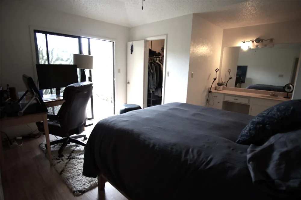 4904 Smokey Valley #B Austin, TX 78731