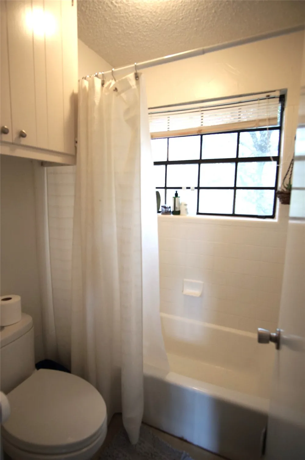 4904 Smokey Valley #B Austin, TX 78731