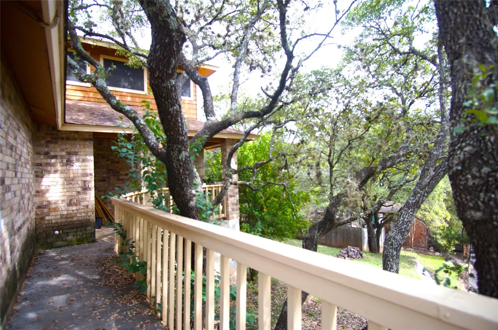 4904 Smokey Valley #B Austin, TX 78731