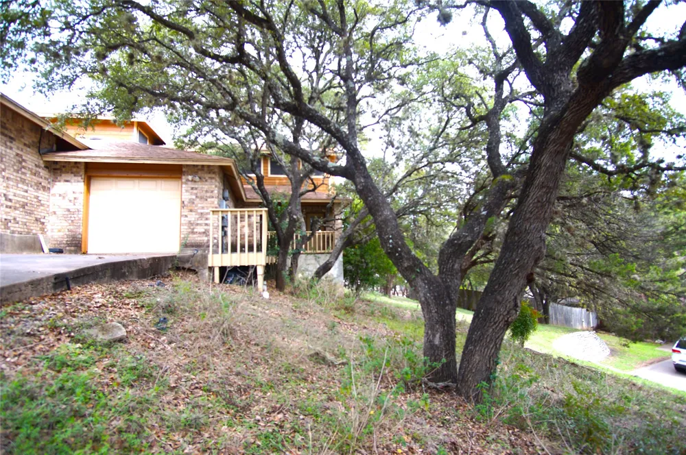 4904 Smokey Valley #B Austin, TX 78731