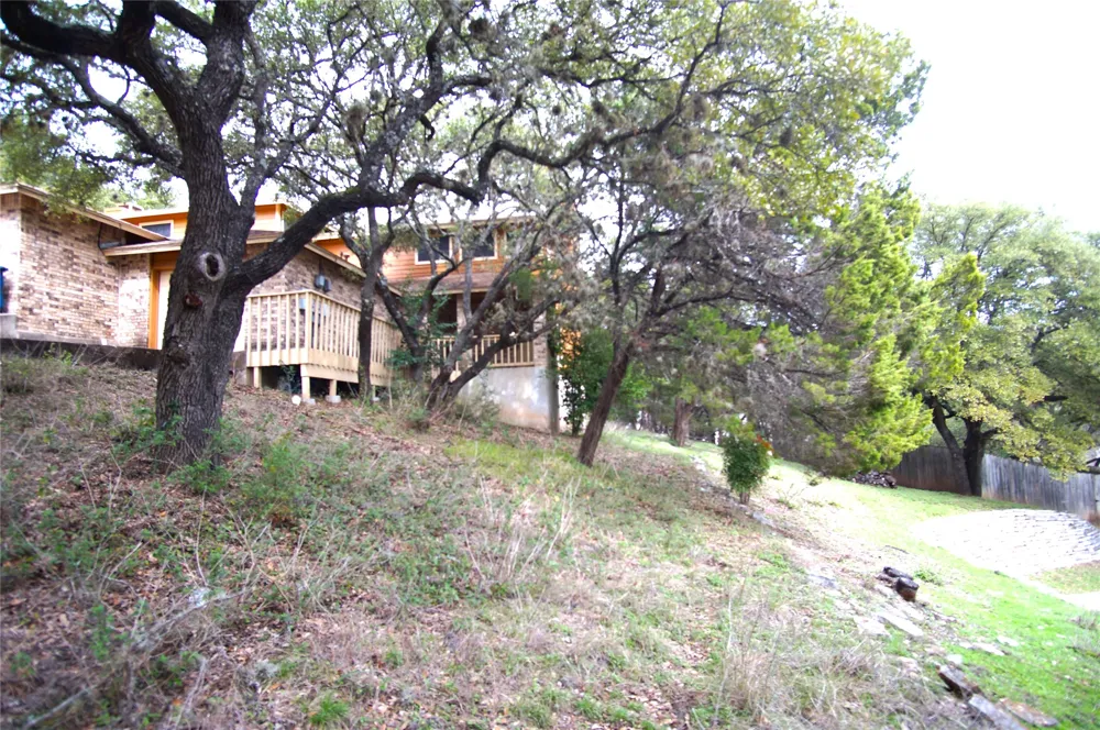 4904 Smokey Valley #B Austin, TX 78731