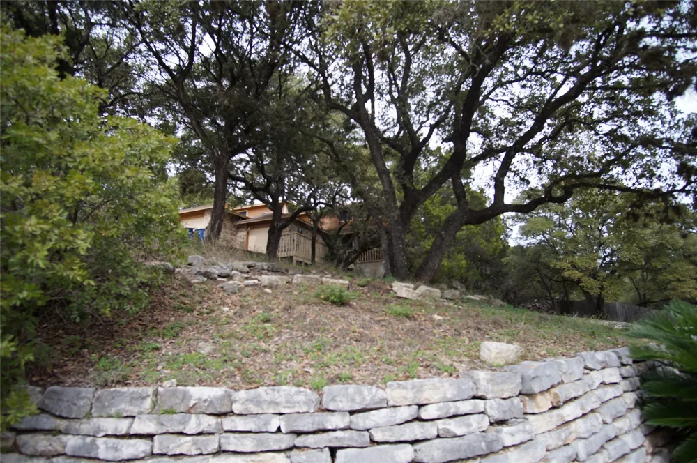 4904 Smokey Valley #B Austin, TX 78731