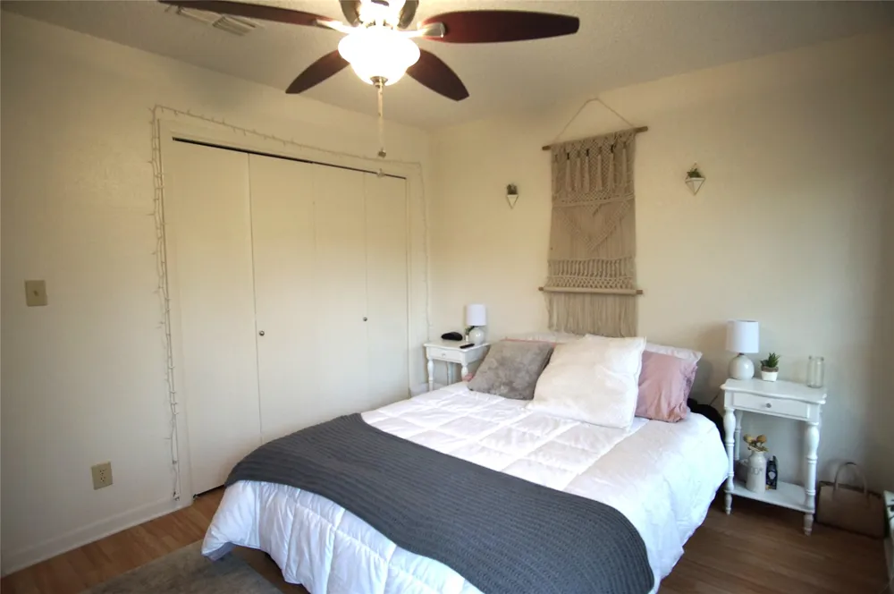 4904 Smokey Valley #B Austin, TX 78731