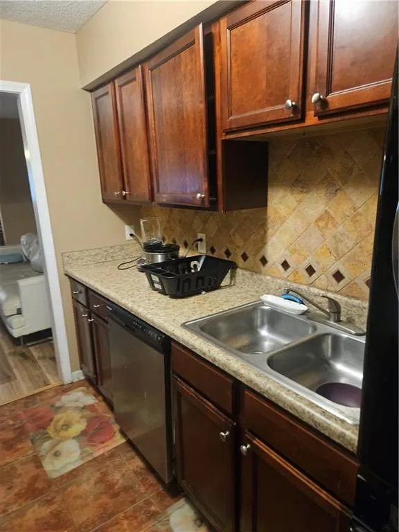 74 Place Fontaine Lithonia, GA 30038