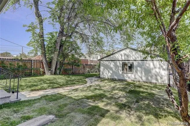 2943 York Street Denver, CO 80205