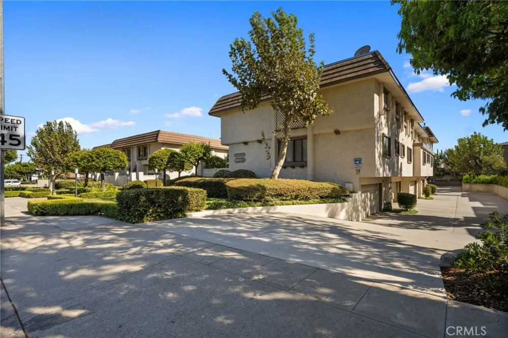 848 W Huntington Drive #18 Arcadia, CA 91007