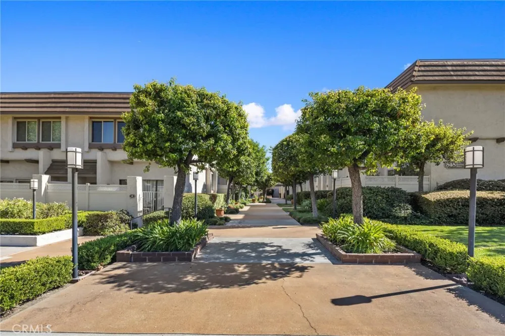 848 W Huntington Drive #18 Arcadia, CA 91007