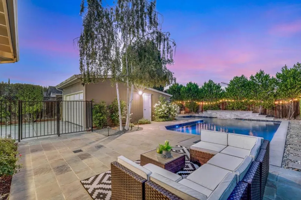 457 Bryan Avenue Sunnyvale, CA 94086